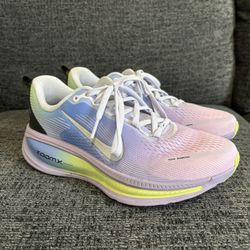 Nike Vomero 18 Running Shoes - Women’s Size 8.5