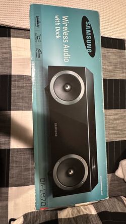 Samsung DA-E670 Wireless Audio Speaker with Dock