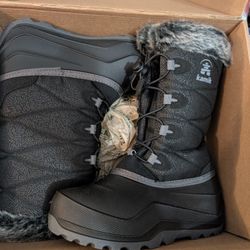 Women's Size 5 Winter Boots