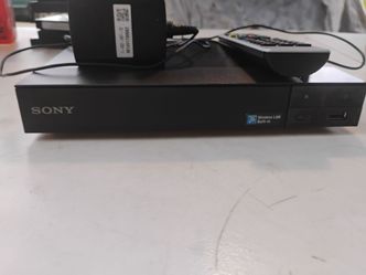 Sony Blu-ray comes with six movie