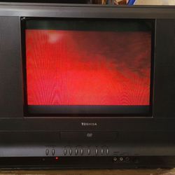 $250 OBO Toshiba CRT TV DVD Combo 14” MODEL NO.MD14H63 Retro Gaming TV