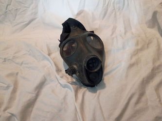 Israeli gas mask