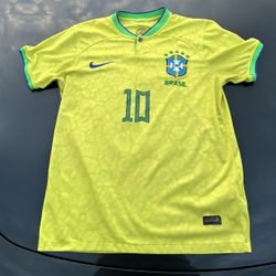 *BEST OFFER* BRAZIL NEYMAR JR SOCCER JERSEY MEDIUM 