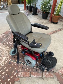 Electric Wheelchair