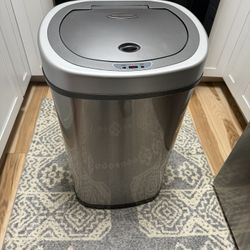 Ninestar touchless Motion Censored Trash Can - 29 Inches Tall