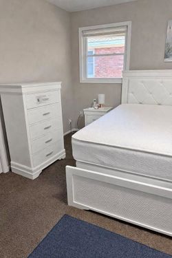 SOLID WHITE LED KING 4-PIECE BEDROOM SET!!! $1199