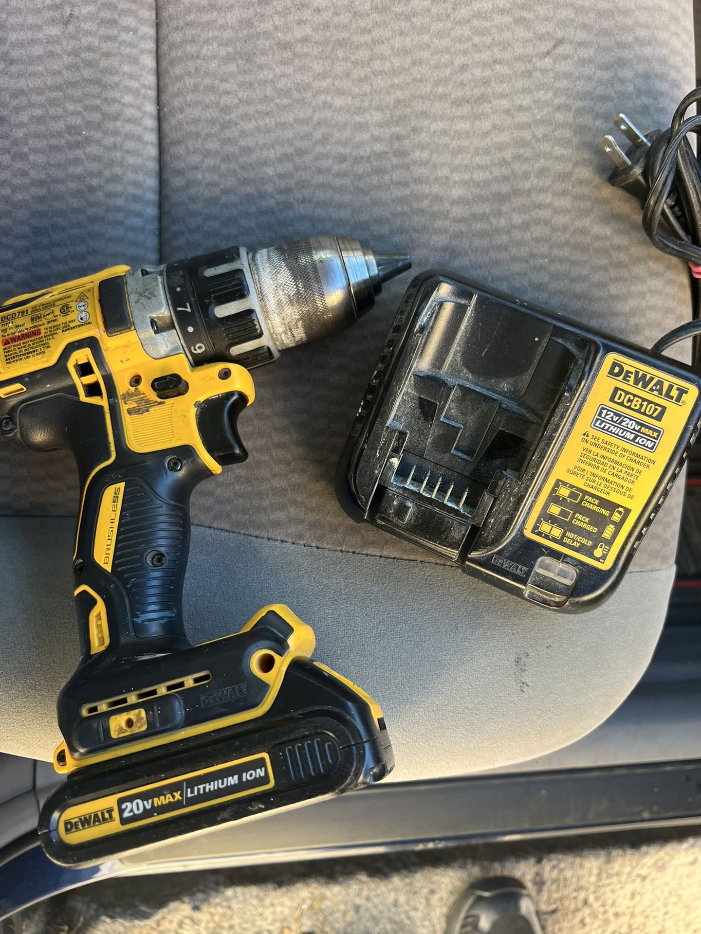 DEWALT Drill And Battery And Charger 