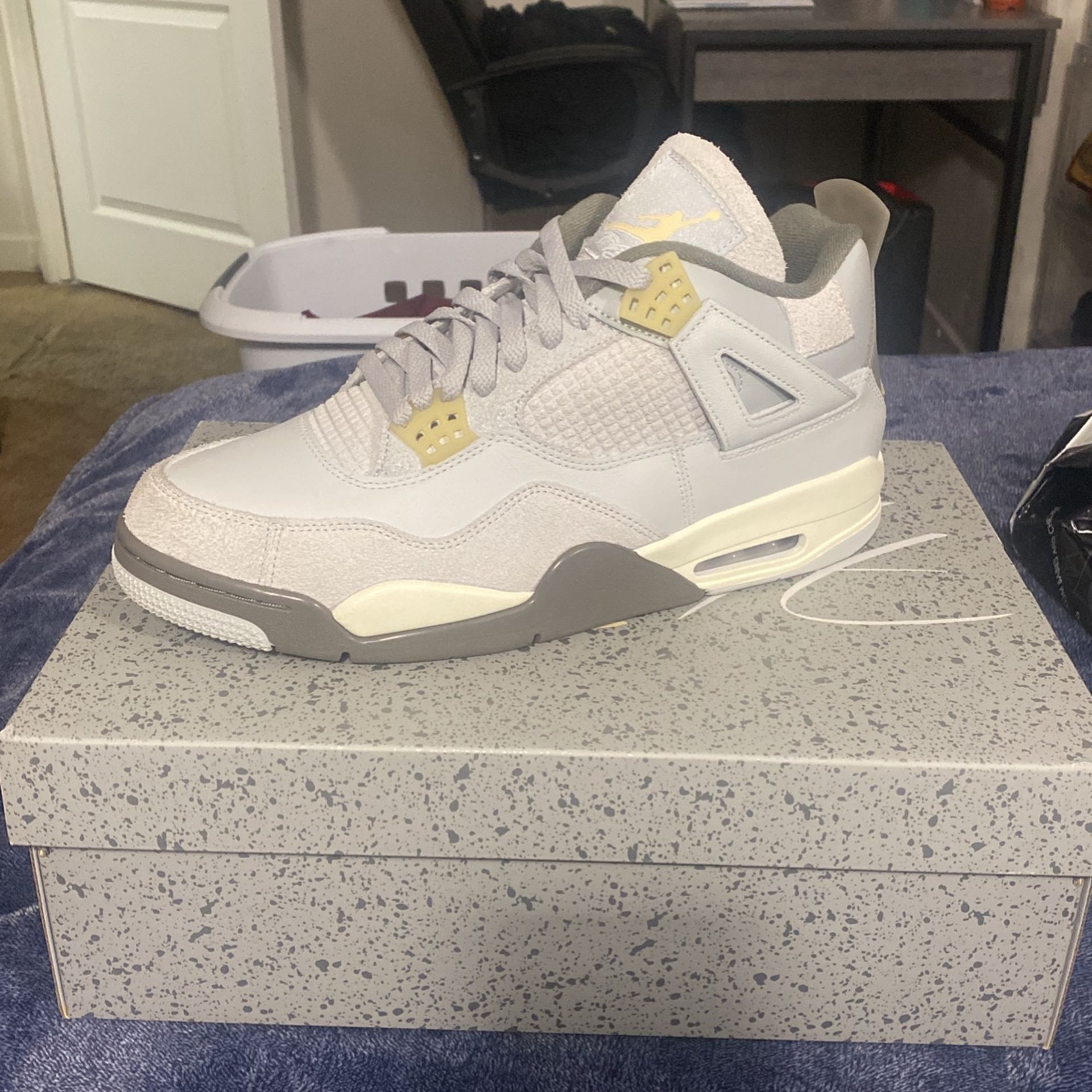 Jordan 4, Size 12 -