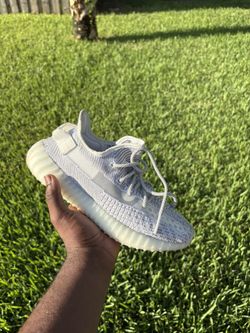 Yeezy 350 V2 Cream