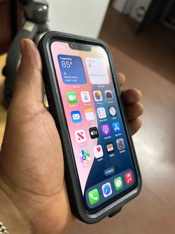 iPhone 13 - 128GB (Fully Functional) Selling a fully working iPhone 13 with 128GB of storage. Plenty of space for photos, apps, and video, featuring e