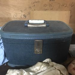 Vintage cosmetic case