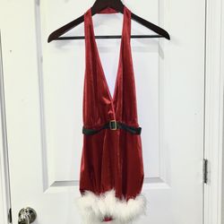 Women's Mrs. Claus Christmas Cute Outfit Private Luxuries Size Medium Made in Honduras 100% Polyester