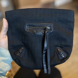 Balenciaga Paris black pouch 🖤