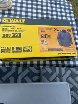 New Dewalt 20v Max XR Heated Work Jacket XL Black