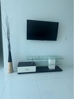 Media table