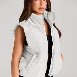 New! AUTOMET Puffer Vest Women size Small Sleeveless Winter Cropped Outerwear Warm Puffer Lightweight Stand-up Collar Down with Pockets