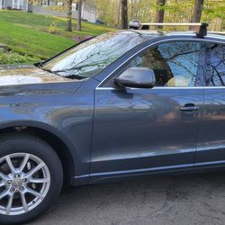 2010 Audi Q5 3.2 Quattro Premium Plus...Runs Great!!
