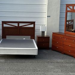 QUEEN BEDROOM SET W BED METAL FRAME BOX SPRING NIGHTSTANDS LAMPS DRESSER W MIRROR delivery available