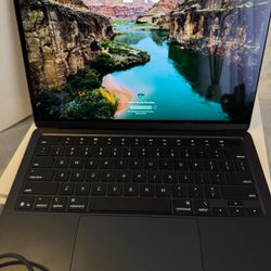 2024 MacBook Air | Excellent Condition 💻