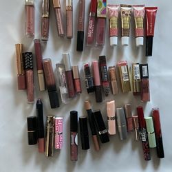 Lipsticks Bundle