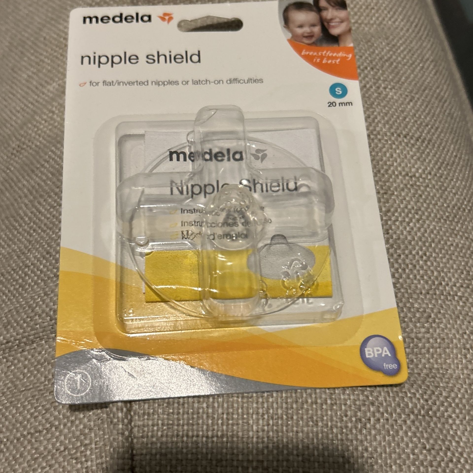 New-small Medela Nipple shield