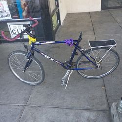 GT All Terra Timberline Mountain Bike 18 With All Original Parts and Components
Pre-Owned