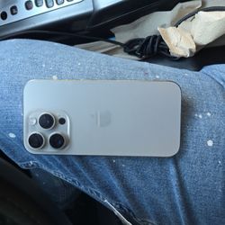 IPhone  15 Pro Factory Unlocked 