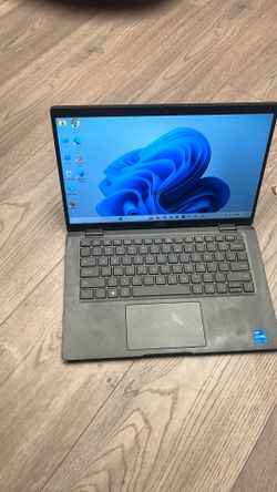 Dell latitude corei5 11th gen 2.4ghz 256gb SSD 8gb ram win 11
