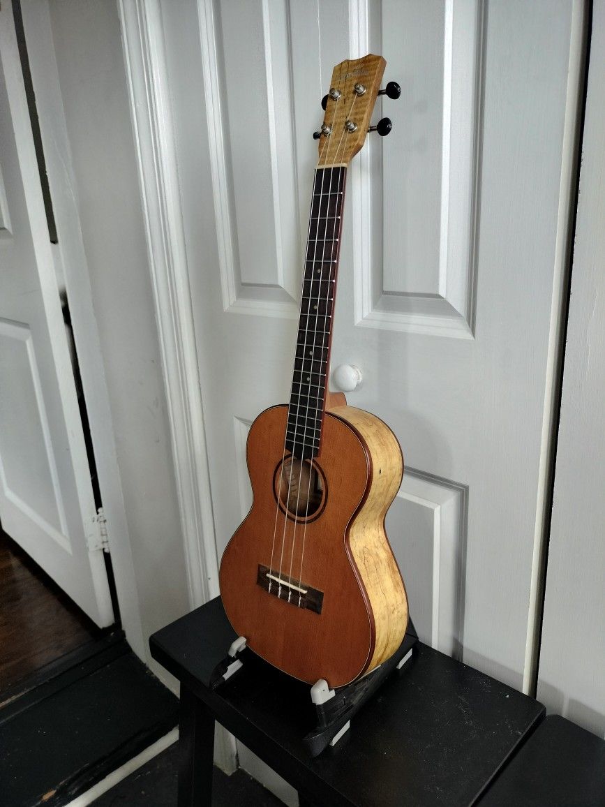 Cordoba 24T Spruce & Maple Tenor Ukulele