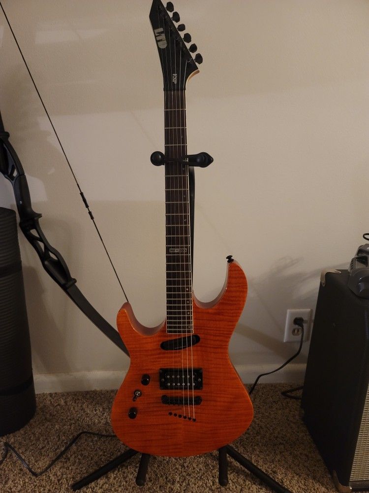 Esp LTD MV-200 Left Handed Guitar W/ Stand