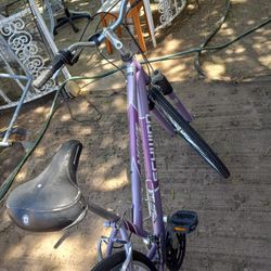Bike  SCHWINN  MERGE  27inch 21Speed New Tires And Tubes Work Perfect Confortaple Seat Like New 