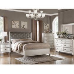 Beautiful Contemporary Queen size Complete Bedroom Set. Mattress Sold Separately 