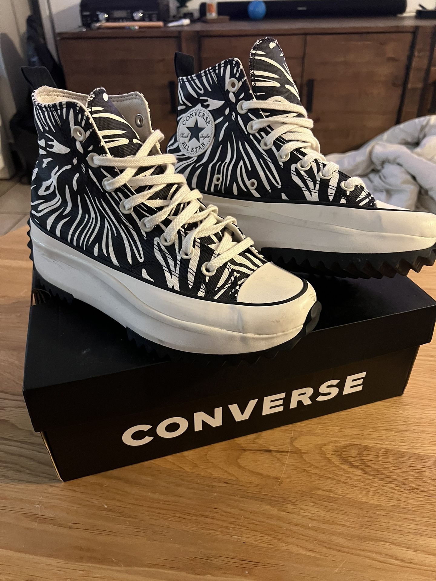 Converse