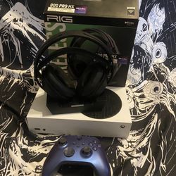 Xbox series s 512gb with Rig 800 Rro HX