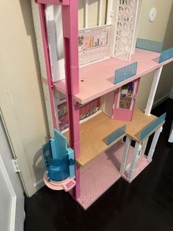 Casita De Barbie