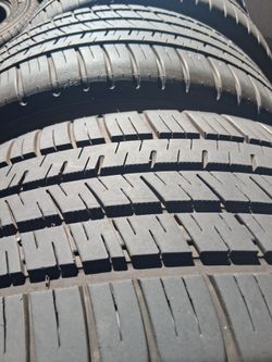 Set michelin tires 225/50/16.  90% tread life