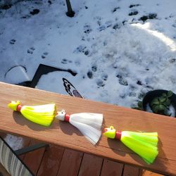 Mojos Hot Lips 7oz $5 Each