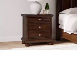 King size Bedroom set