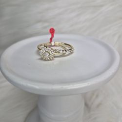 Size #10 .. Set Of 2 Rings Beautiful High Quality Jewelry Hypoallergenic Waterproof Non Tarnish Excellent Quality