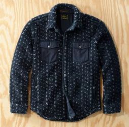 L.L.Bean x Todd Snyder Hi-Pile Sherpa Snap-Front Shirt Jacket in Birdseye Navy