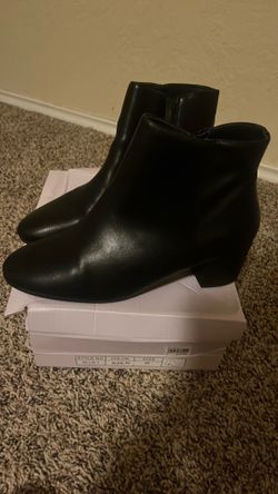 Black boots size 10