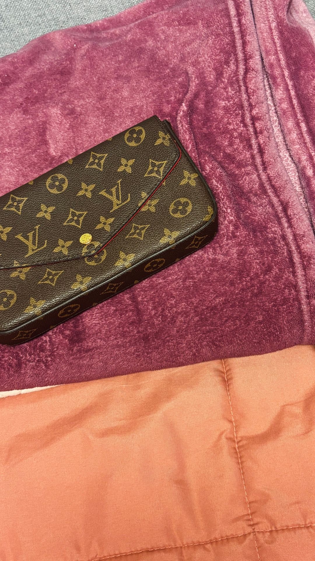 Louis Vuitton Wallet