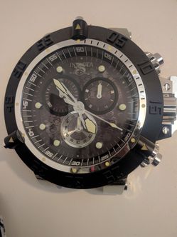 Invicta wall clock subaqua