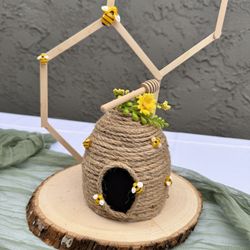 Bee Center Pieces