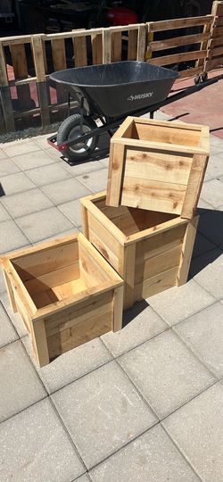 Set of 3 planters