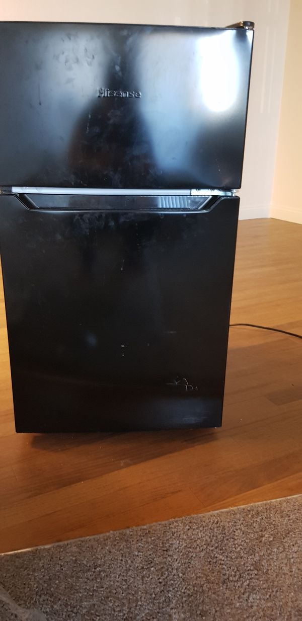 Hisense mini fridge for Sale in Las Vegas, NV - OfferUp