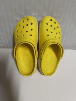 Crocs Size 7 Men/9 Women 
