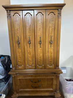 Bedroom set