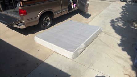 Used Queen Sized Box Spring