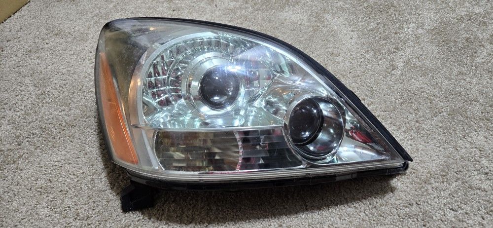 2003 - 2007 LEXUS GX470 HEADLIGHT RIGHT PASSENGER HALOGEN OEM